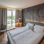 Hotel Loginn 3*