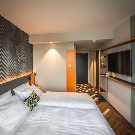 Loginn Hotel