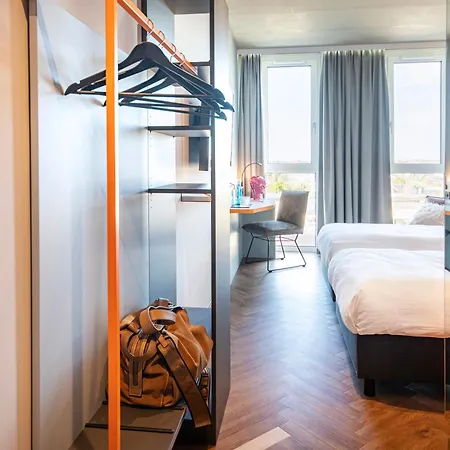 Loginn Hotel 3*